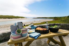 Ty Glan Y Mor